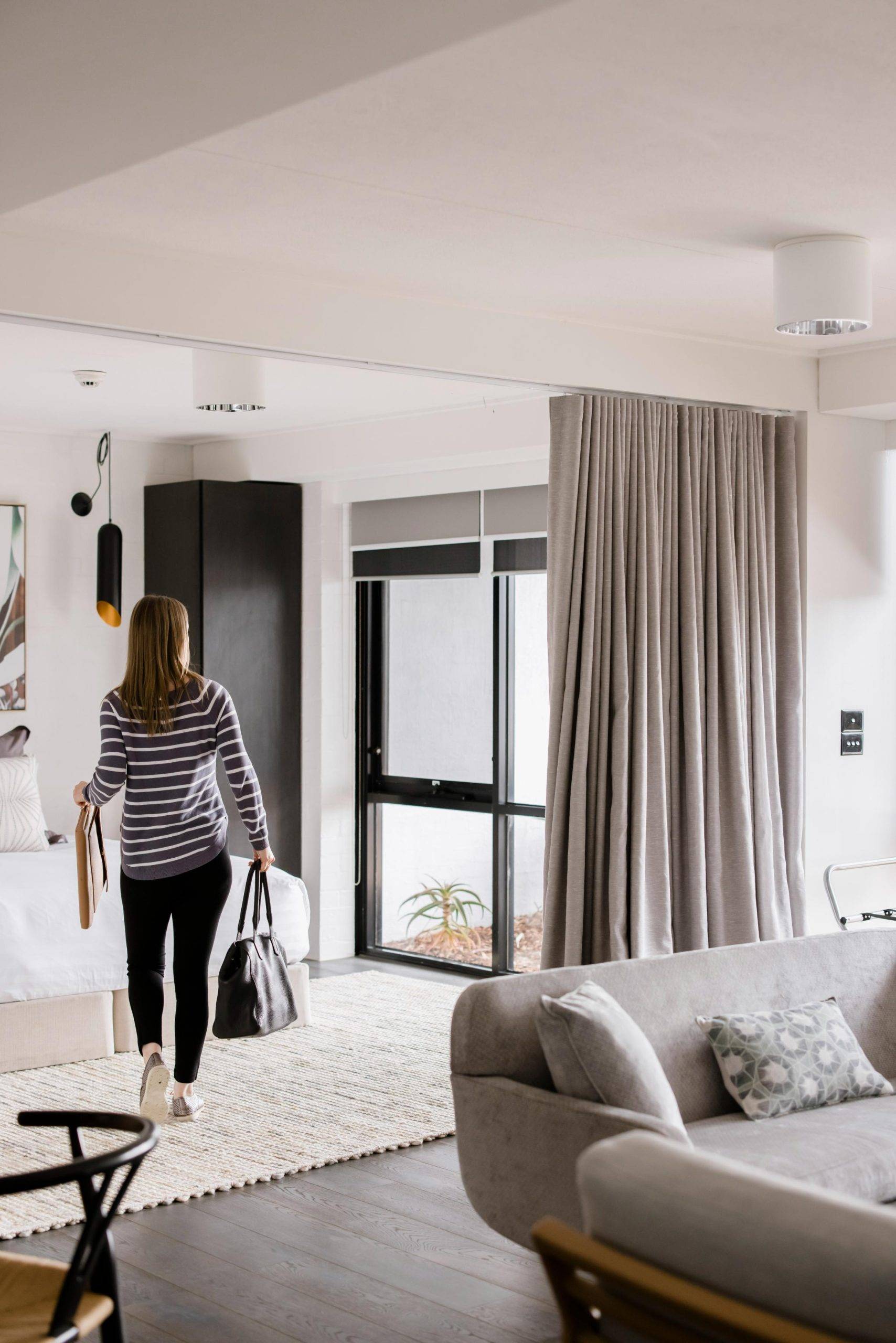 Waurn Ponds Estate suite living area